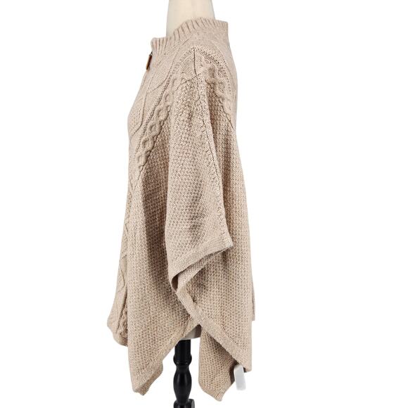 Cupcakes and Cashmere Poncho – Cable Knit with Zipper Front High Collar M / L - Picture 5 of 8